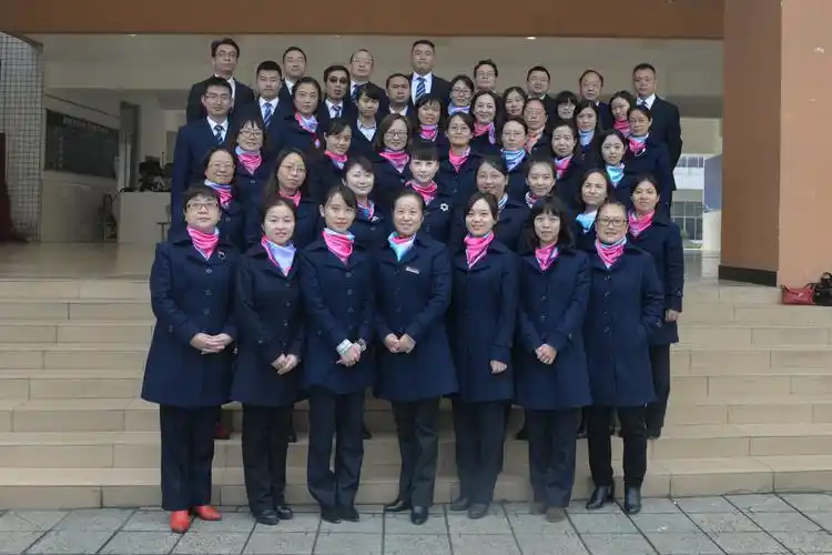 教师队伍 - 成都市实验外国语学校