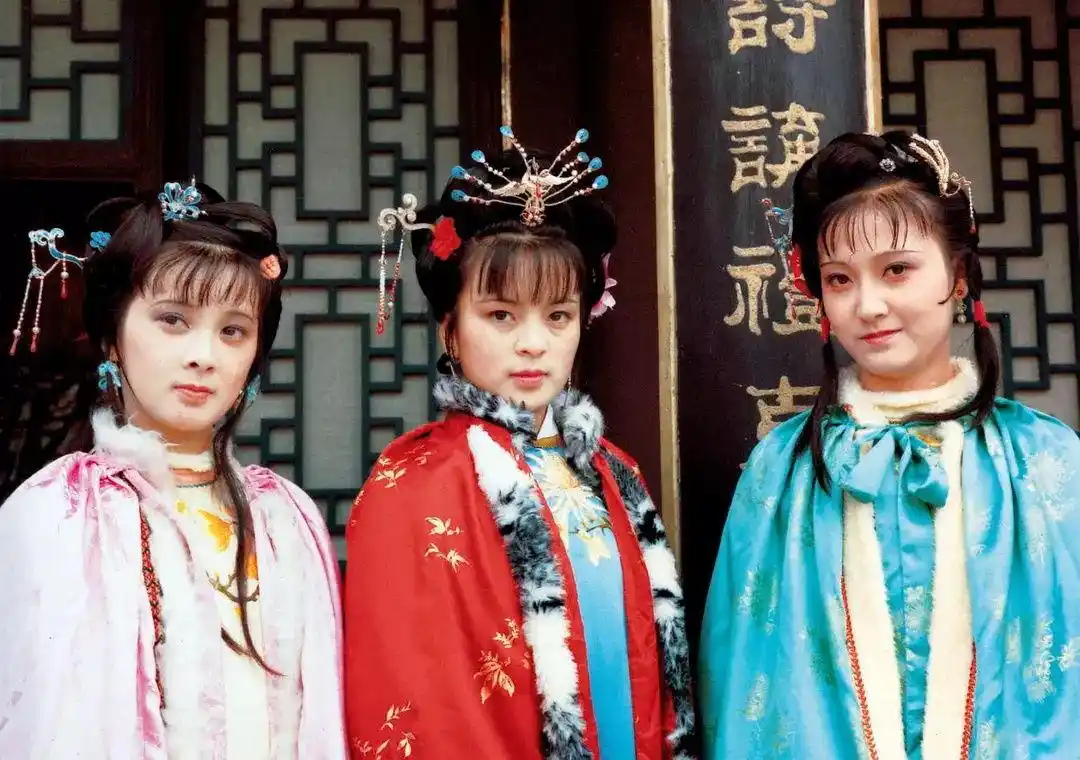 红楼梦:贾赦比赵姨娘还恶毒,摊上这样的父亲,是迎春最大的悲哀