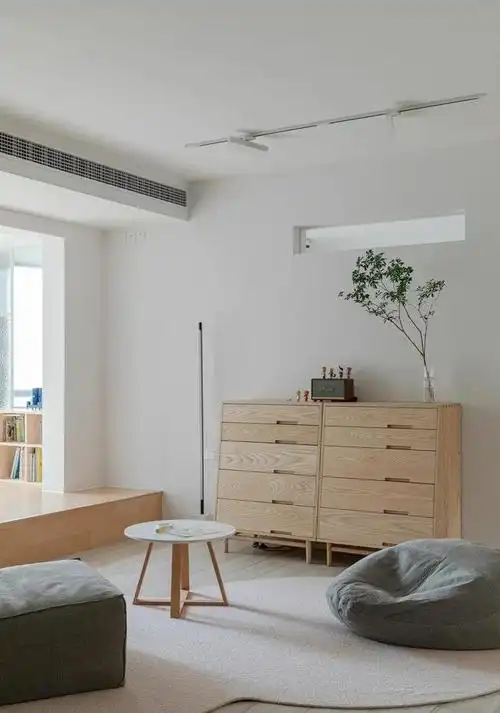 无沙发的客厅设计图片