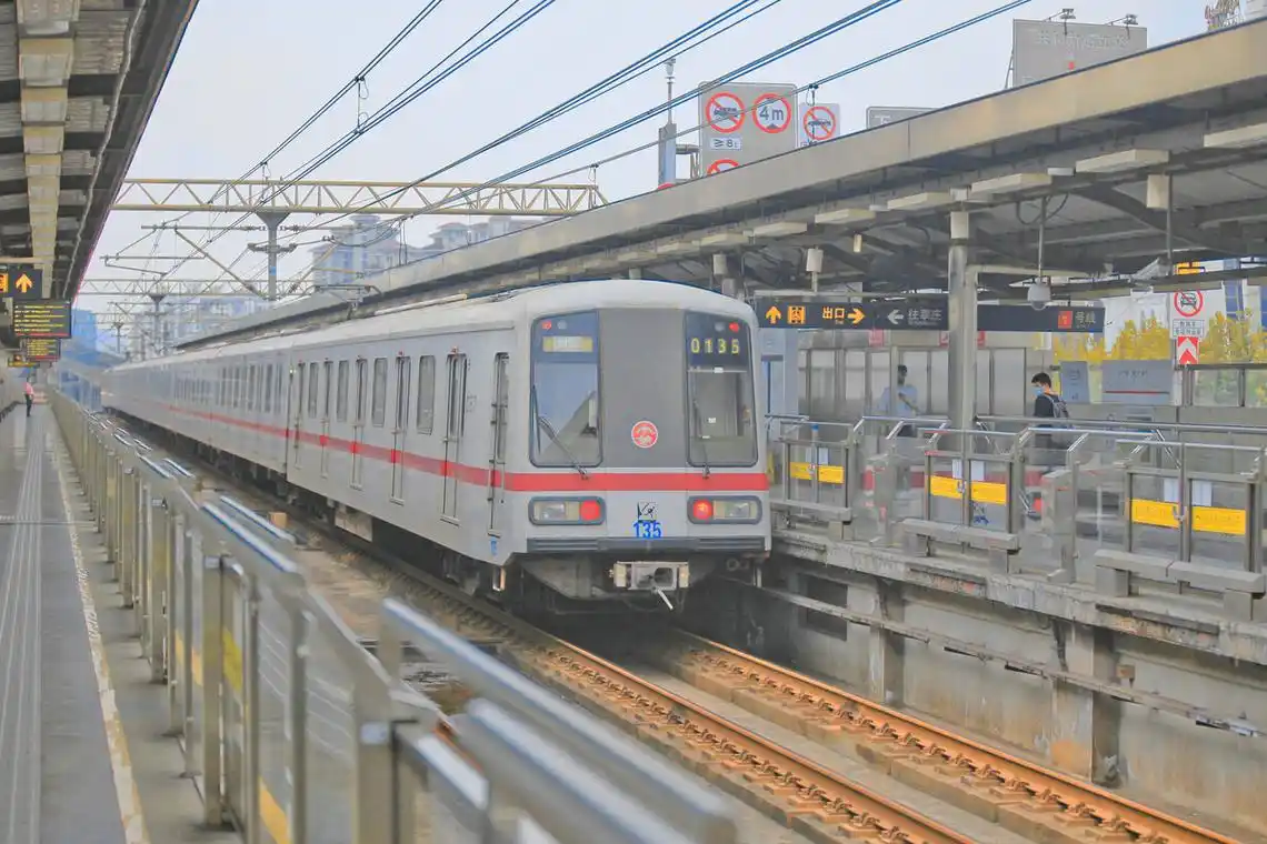 上海地铁一号线列车