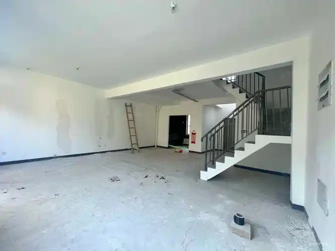 融创红岛湾 70年产权 联排别墅 附赠超大庭院