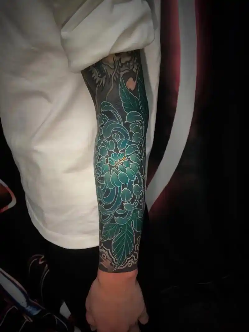 盖中盖小臂部分完工,纹身需谨慎.#tattoo #花臂 #日 - 抖音