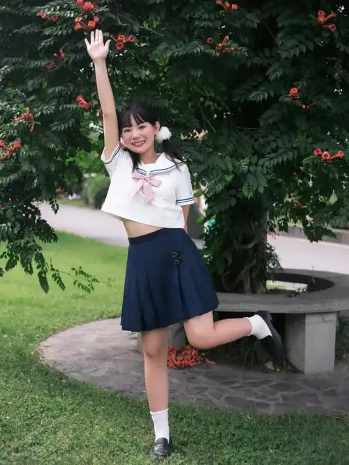 来跟我学少女jk拍照姿势叭78