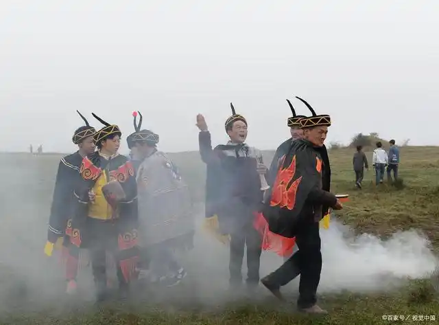 三星堆引发彝族起源之问:从广汉雒城到越南古蜀国,藏着什么谜