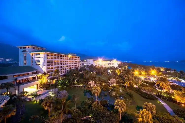 三亚天域度假酒店(享海边萌宠乐园游览,日场亲子活动)