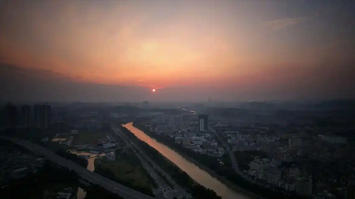 长河落日圆 #秋天色彩大赏 深圳市光明新区公明镇 - 抖音