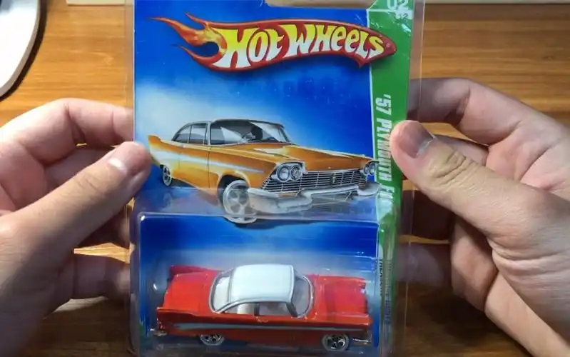 风火轮2003年普宝57年普利茅斯fury愤怒