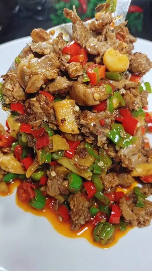 爆炒鸭肉香辣爆炒鸭子做法教程进来学会