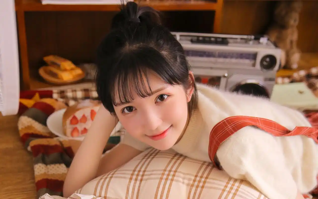 可爱乖乖女唯美写真高清桌面壁纸-美女壁纸-壁纸下载-美桌网