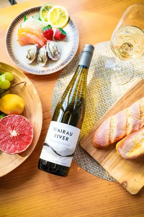 新西兰维拉河夏日雷司令白葡萄酒半甜wairauriversummerriesling