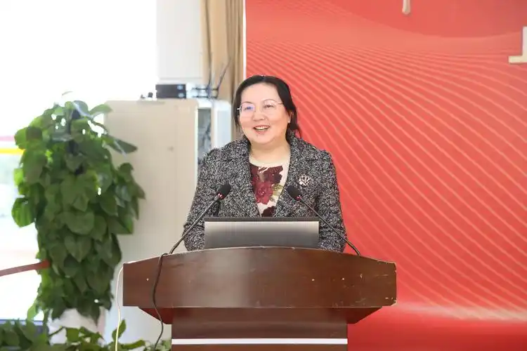 程韵风华·巾帼共绘"十四五"·"程"风破浪建新功——上海工程技术大学