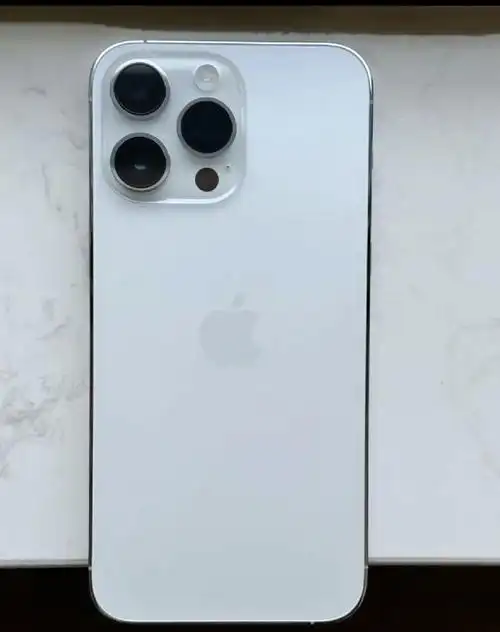 最直观的感受了,一个是三星的g9n一个是lg的gvc,都是两家顶级批次屏幕