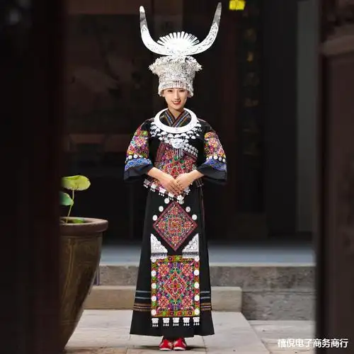 贵州苗族服饰女少数民族服装成人湘西苗寨刺绣舞台演出写真旅拍服