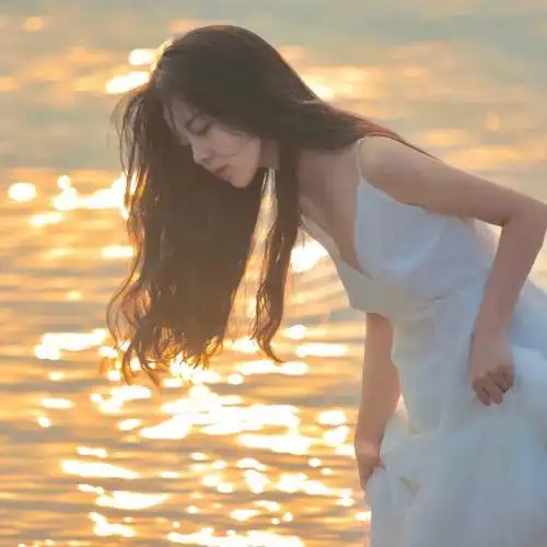 氛围感ins风女头