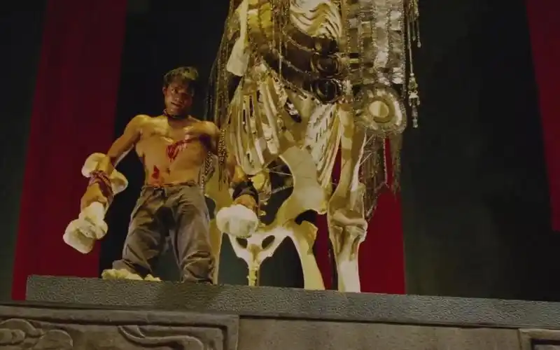 冬荫功托尼贾精彩武术战斗场面