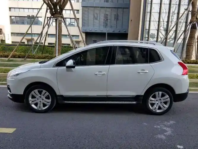 标致30081.6t顶配 白色