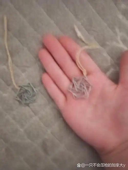 作者奖励自己,手搓俩六芒星.