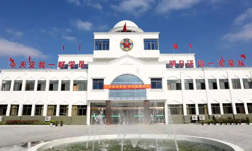 江苏雏鹰国防青少年军校军事夏令营基地剪影