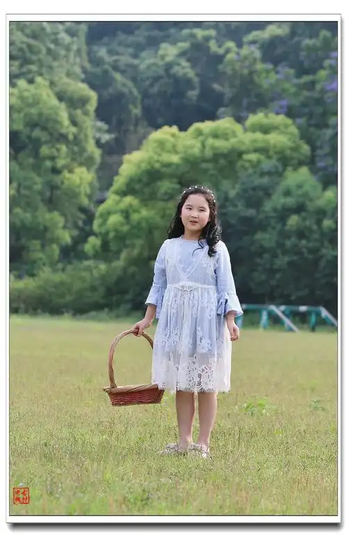 采蘑菇的小姑娘-中关村在线摄影论坛