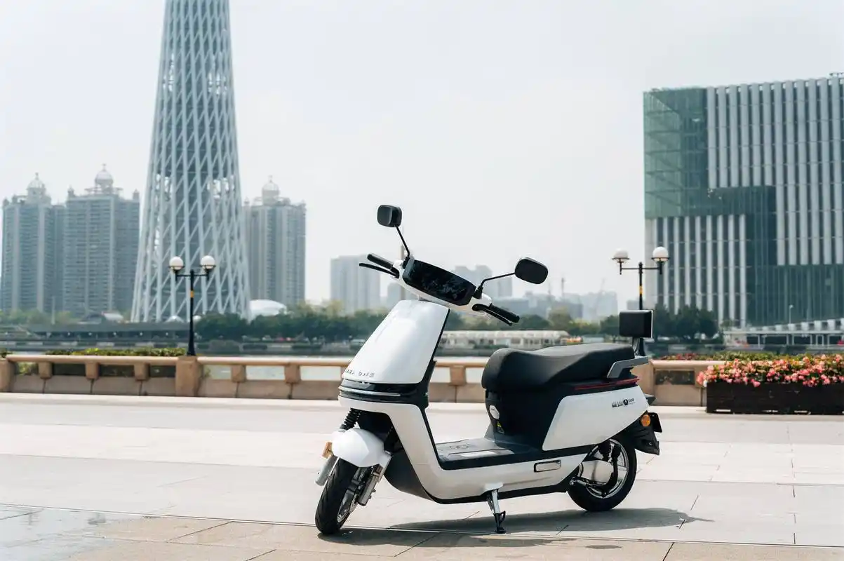 电动自行车也能无惧续航焦虑?爱玛a500电动车实测体验__凤凰网