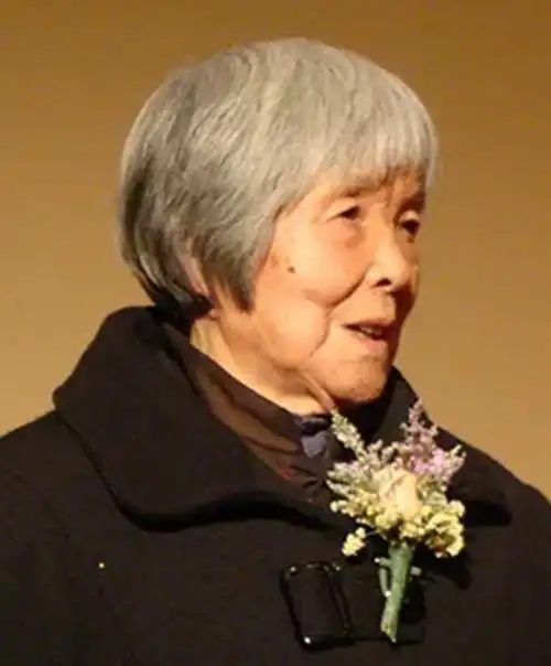 她是将军夫人,甘愿跟随丈夫扎根农村,如今99岁依然健在|少将|龚全珍