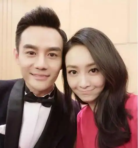 王凯王鸥牵手热聊显甜蜜,如果没有刘恺威或许他们早在一起了?