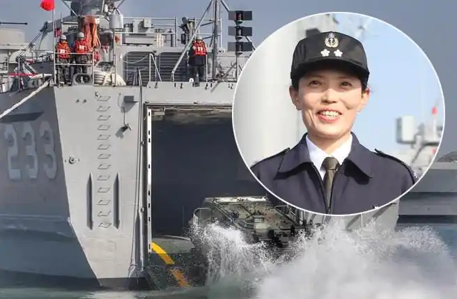 海军首位女舰长尤镱濂 亮相