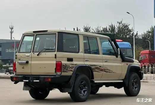 2023款中东版丰田lc70自动陕西现货特价598万起