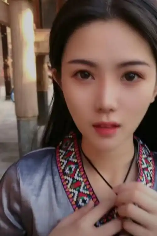 《缅甸华侨小姐姐》