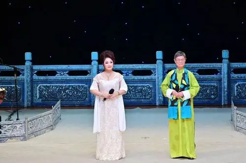 欧凯明,蔡莲娣7对唱《胡二卖仔》演唱:林家宝,麦玉清晚会司仪雄标