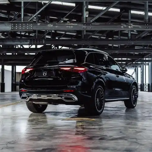 奔驰glc也出黑武士版本 采用amg运动套件