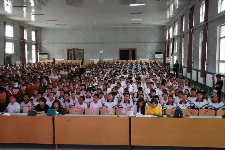 横山区怀远中学端午节放假通知