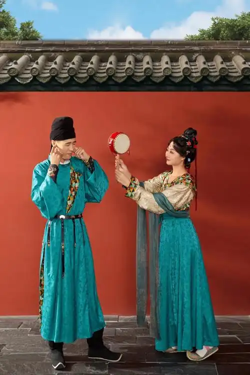 最美古风婚纱照终于出炉咯#汉服婚纱照 #良辰集汉服摄影 #晒 - 抖音