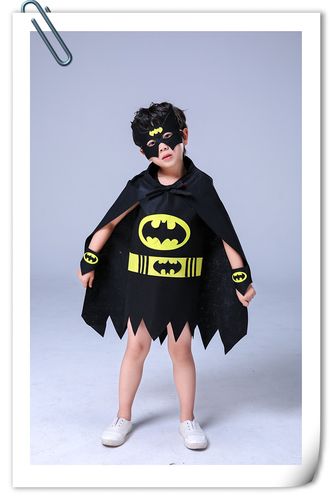 环保衣服走秀儿童男孩手工废物利用幼儿园主题自制蝙蝠侠走秀服装