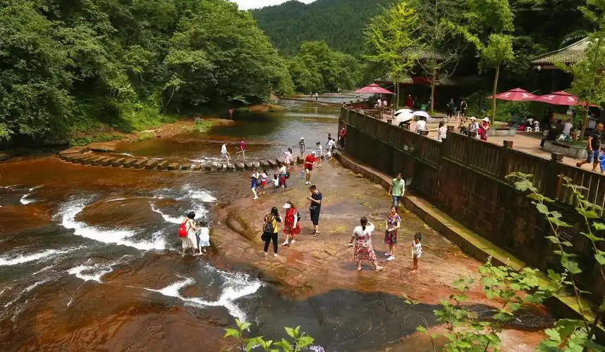四川邛崃市天台山——夏季凉爽独特的旅游风景区