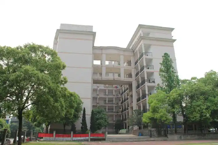 武汉市第三中学