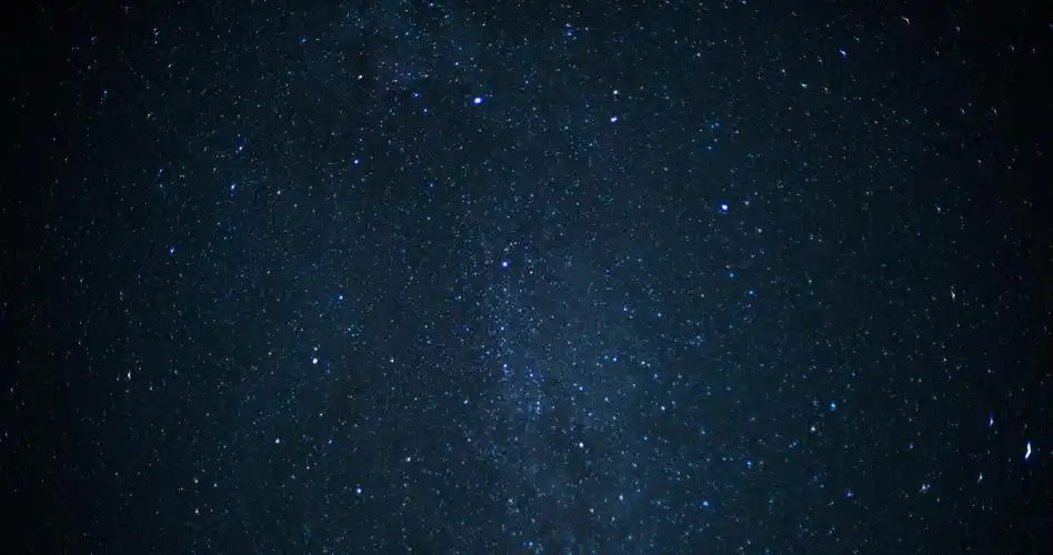 繁星点点的天空