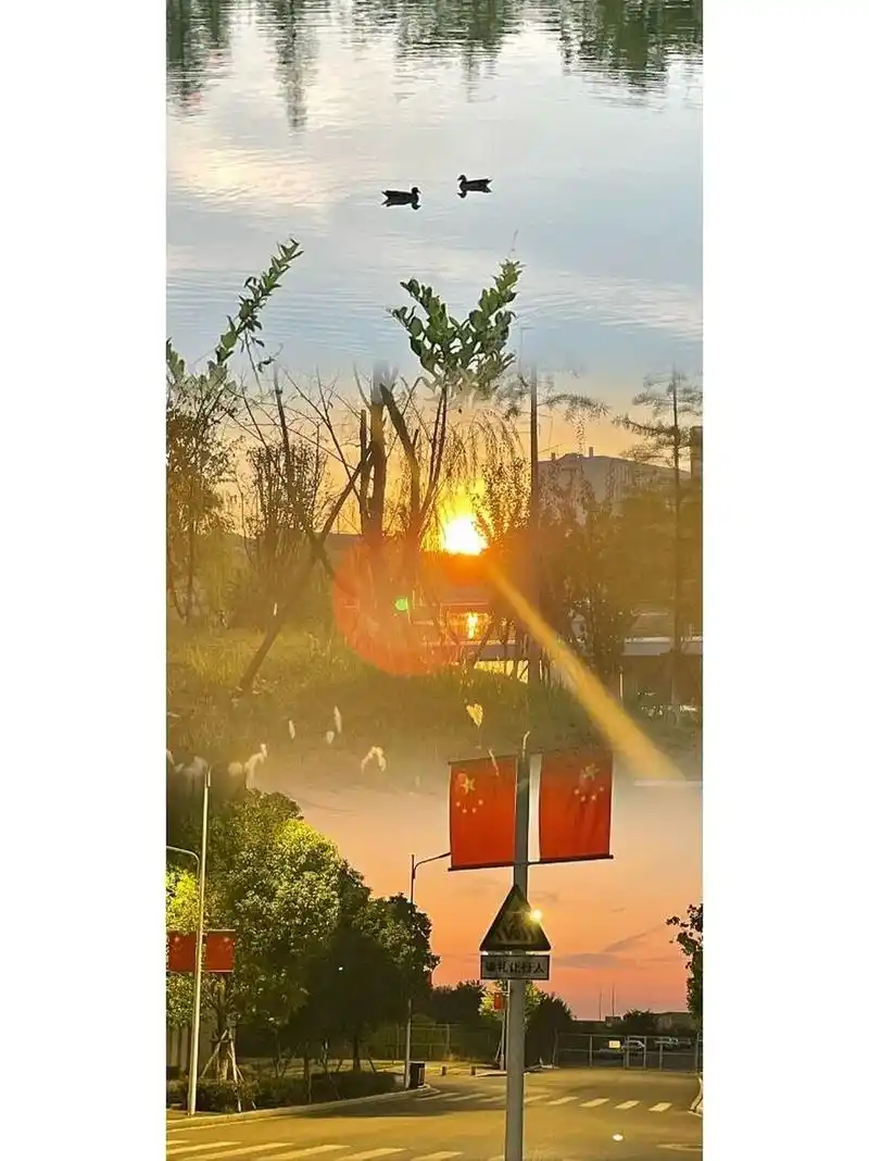 美图秀秀可不可以更新一下 让无缝拼接也能调整每张图片比例啊