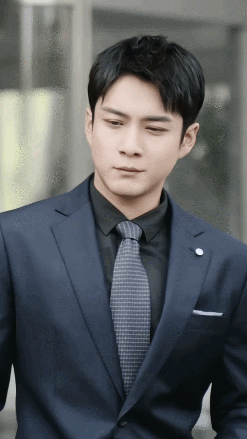 韩东君突然有人夫感了 这该死的帅气