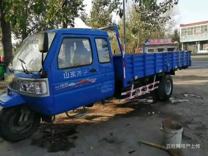 出售二手五征五轮平板车 4.8米斗 4102机器