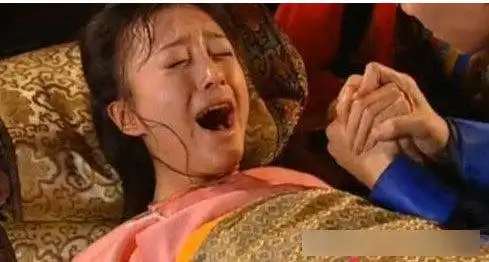 娱圈生孩子表情最痛苦7大女星 只有最后一位演得最像!