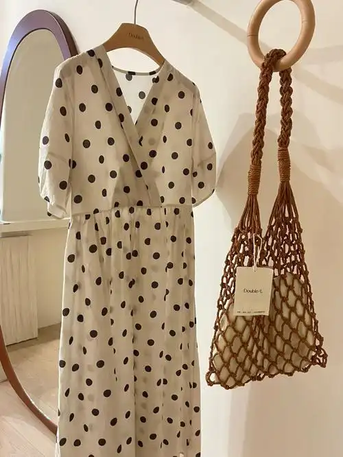 波点连衣裙