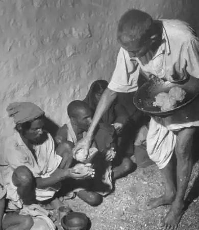 饥饿儿童干瘪乳房美记者实拍46年印度大饥荒组图