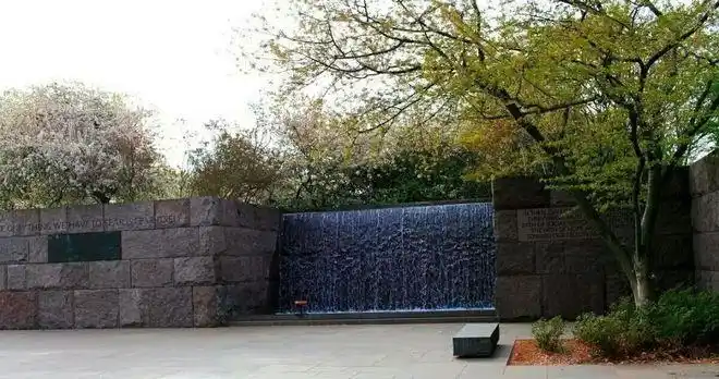 超越时空的对话—罗斯福纪念公园_网易订阅