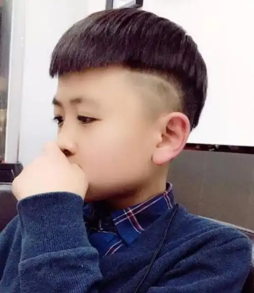 简单又好看儿童发型(儿童发型4款有型又帅气)(4)