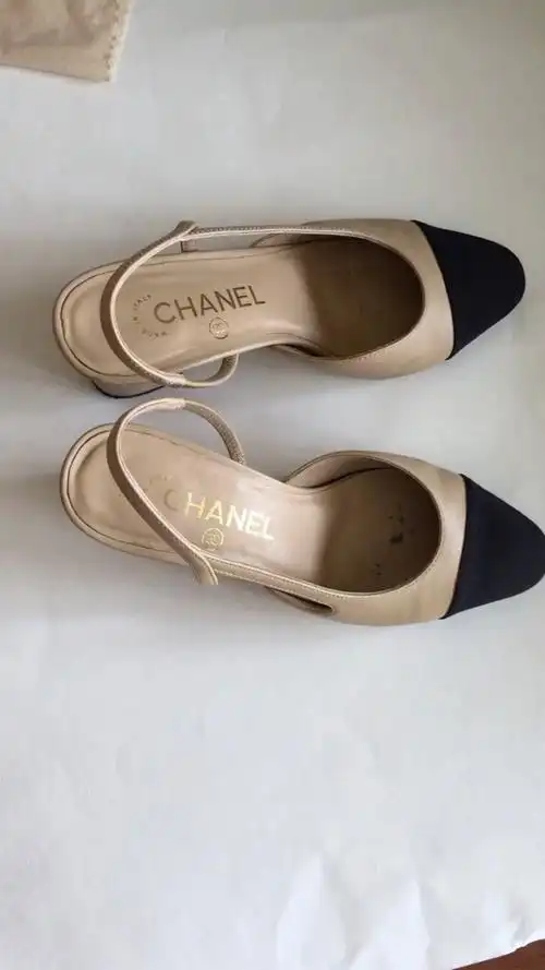 伤不起的汗脚穿脏了美美的高跟鞋该如何日常清洁?