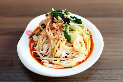 美味的凉皮|牛口水的饸饹