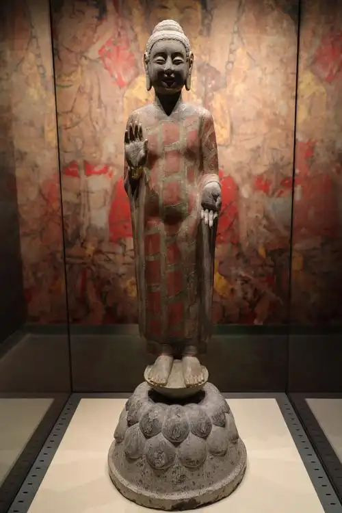 青州佛像龙兴寺佛像