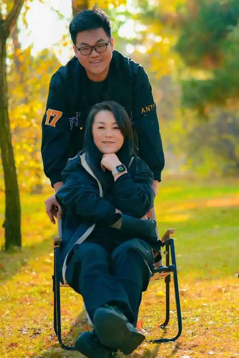 尼康拍人像,24-120的f4虚化足够用