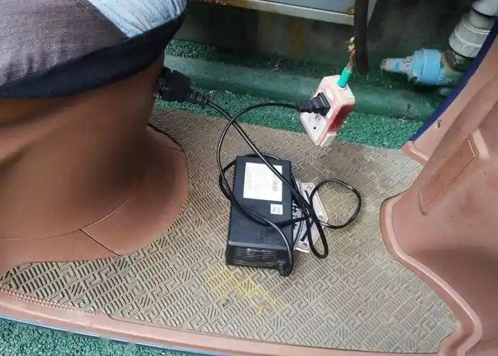 群众举报小区电动车飞线充电攀枝花消防严查速改